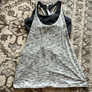 Lululemon Workout Tank w/built in spots bra Size 10